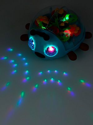 2239838 "Божья коровка с шестеренками" (свет,звук,бат.3хАА не в к-те) (12,5x14,3x7,2 см)