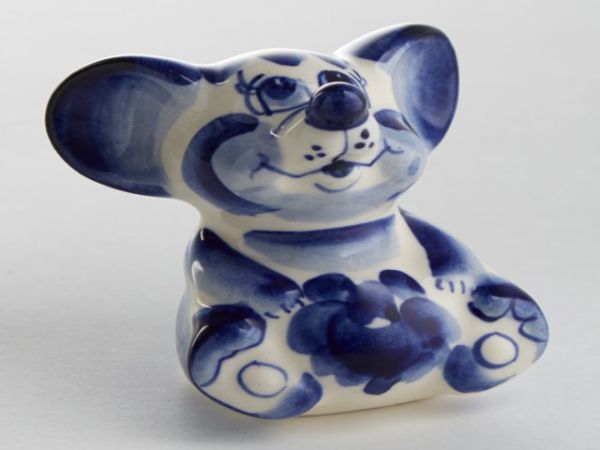 ГУ-0245 Фигурка Мышонок Ушастик, h-5,5см, b-5см гжель (фарфор, ручная работа)