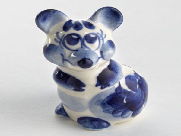 ГУ-0241 Фигурка Мышонок Вася, h-4.5 см гжель (фарфор, ручная работа)