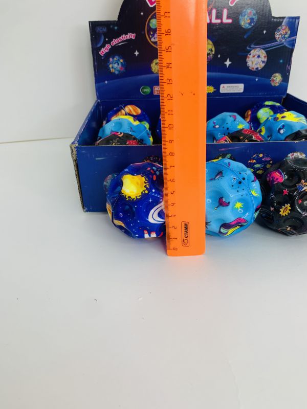 667717 АНТИСТРЕСС ПОПРЫГУН ПЛАНЕТА ассорти космонавт/ ЧЕРН.ТОЧКА СРЕДН. 12ШТ/УП