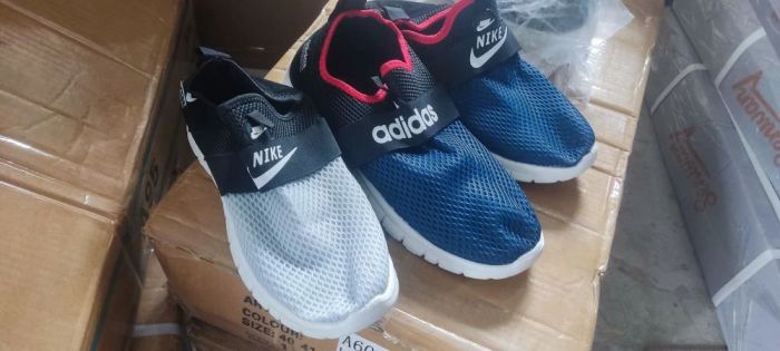 Кросовки мужские фирма 8 пар